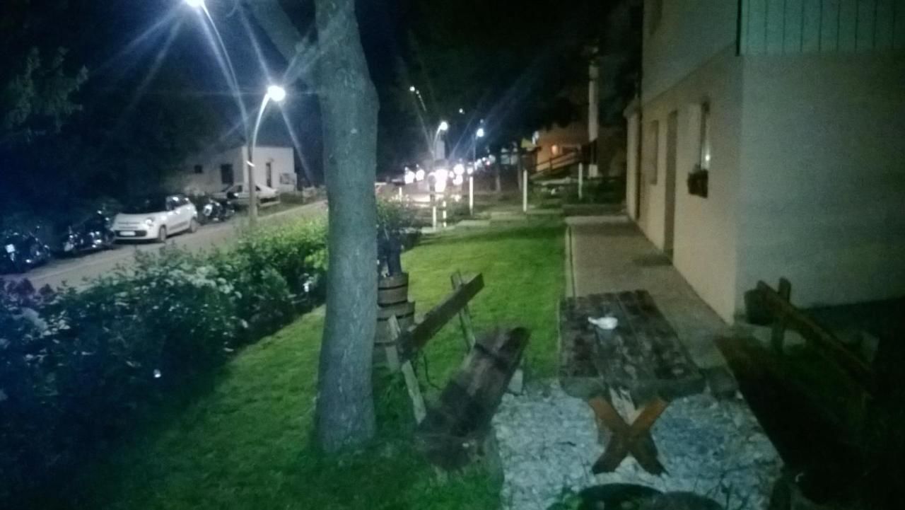 Отели типа «постель и завтрак» Guest House Milena Vučinić Жабляк